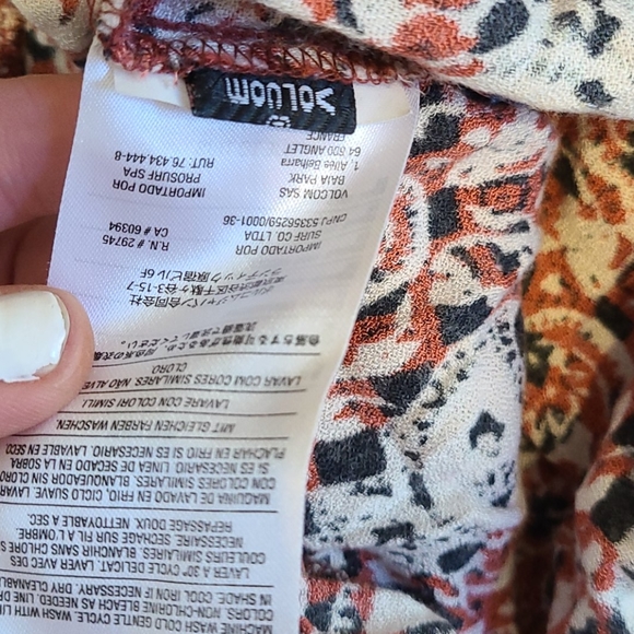 Volcom sweats & shorts bundle - Picture 4 of 9